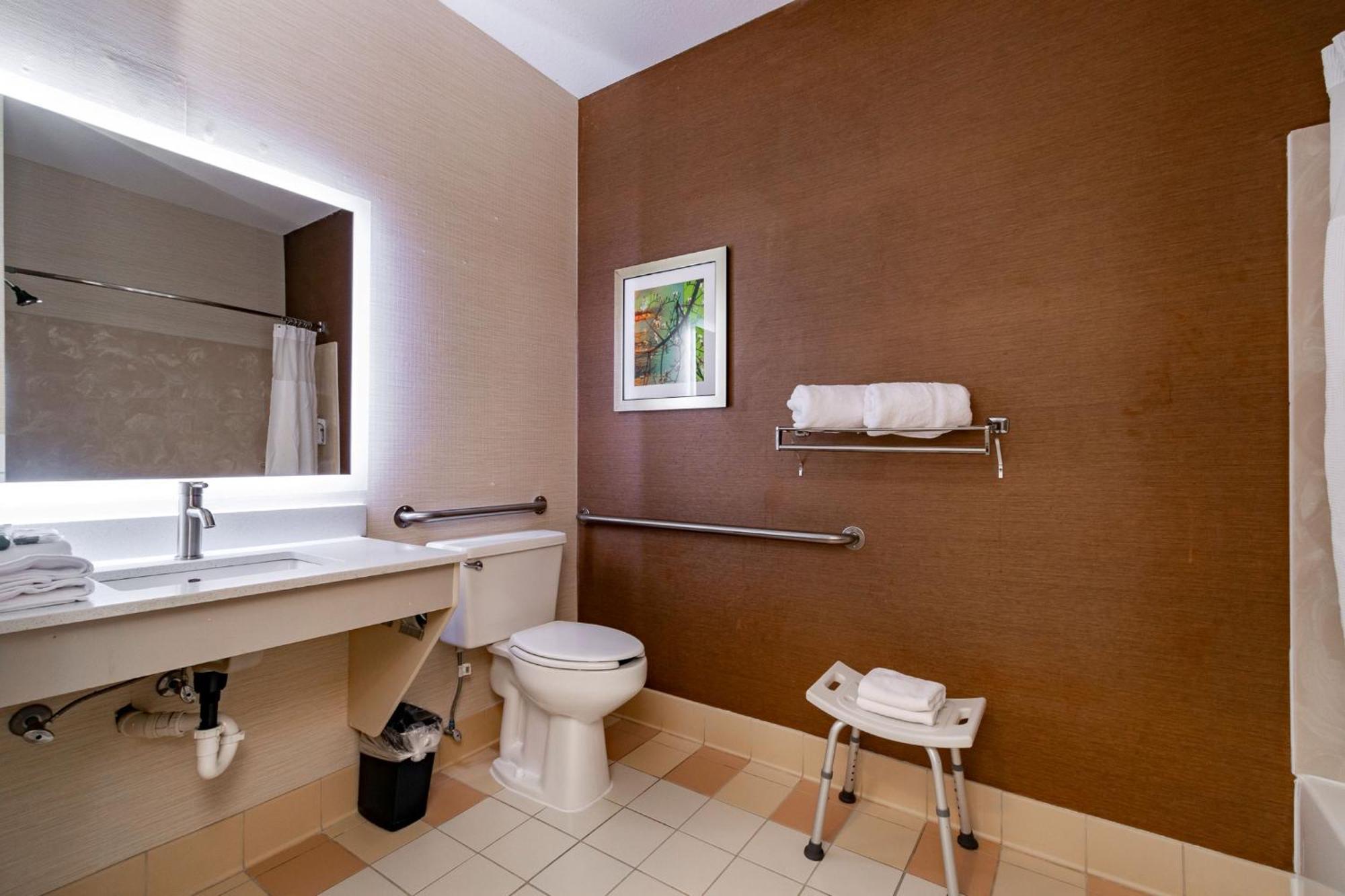 Wingate By Wyndham Great Falls Bagian luar foto